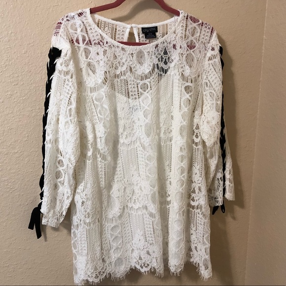 City Chic Tops - NWT City Chic Lace Top